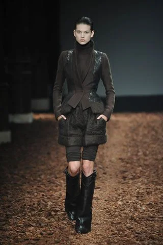 Look 11